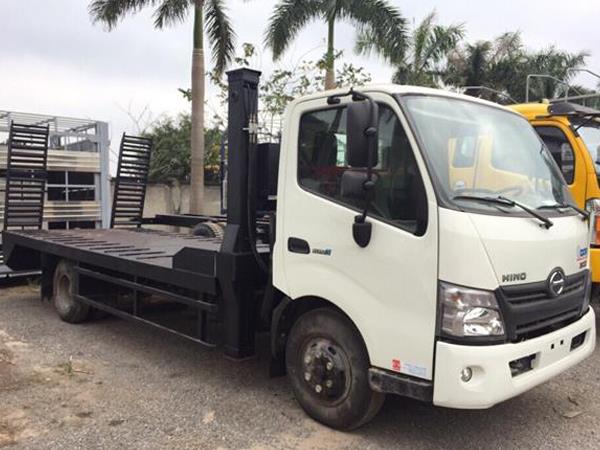 XE NÂNG ĐẦU CHỞ MÁY CÔNG TRÌNH HINO XZU730