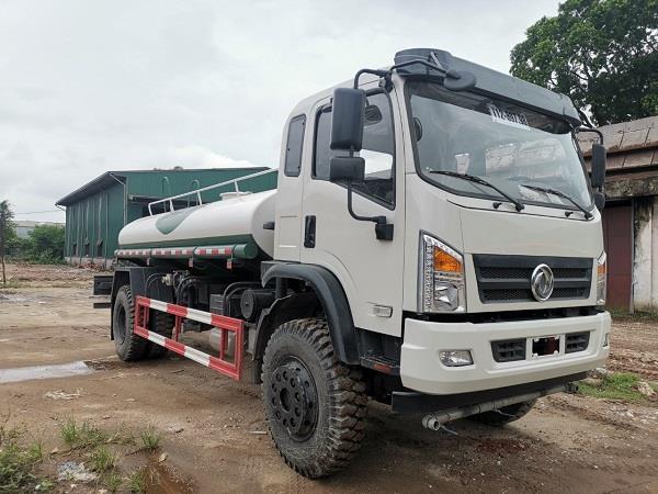 XE PHUN NƯỚC RỬA ĐƯỜNG TƯỚI CÂY DONGFENG 2 CẦU 8 KHỐI