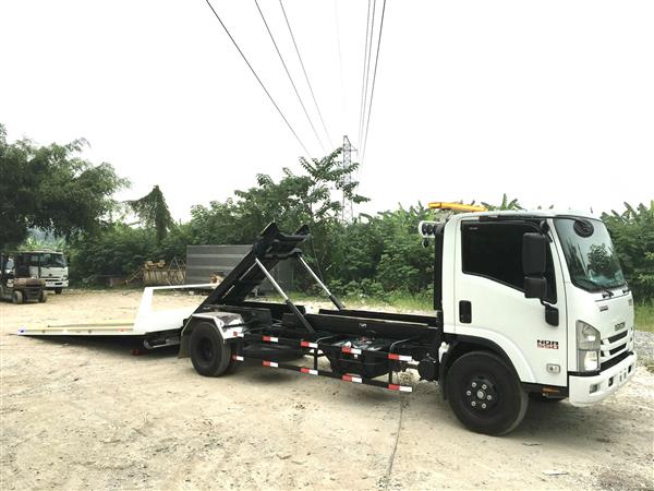 Xe cứu hộ giao thông 2 chức năng ISUZU NQR75M E5- SÀN TRƯỢT SÁT ĐẤT (Tải trọng 3450 kg)