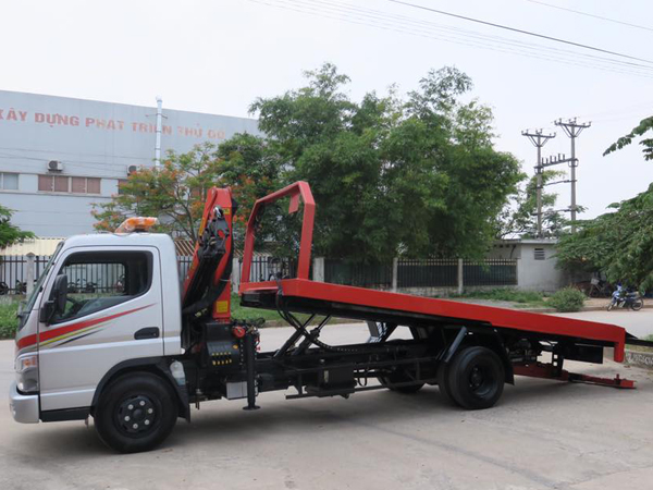 XE CỨU HỘ GIAO THÔNG FUSO SÀN TRƯỢT 1